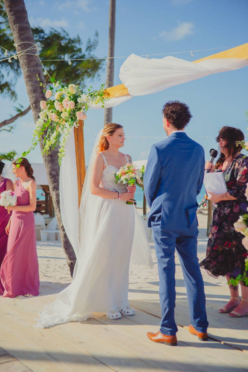 Why Punta Cana wedding photos disappoint in reality