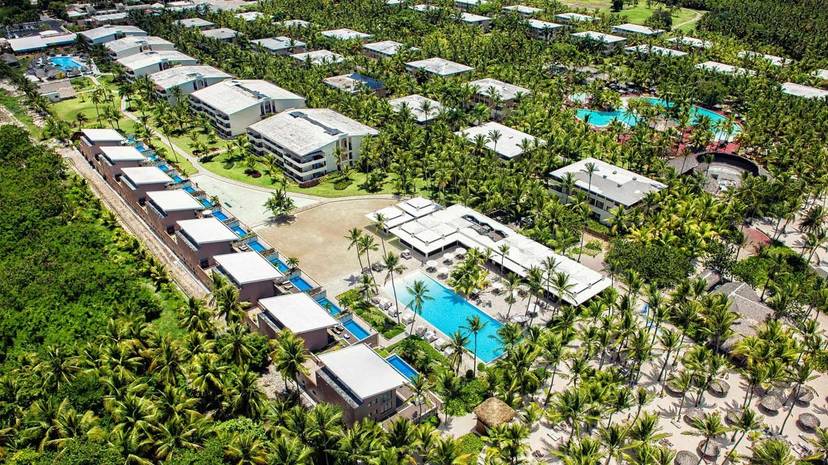 Catalonia Royal Bávaro beach wedding photography